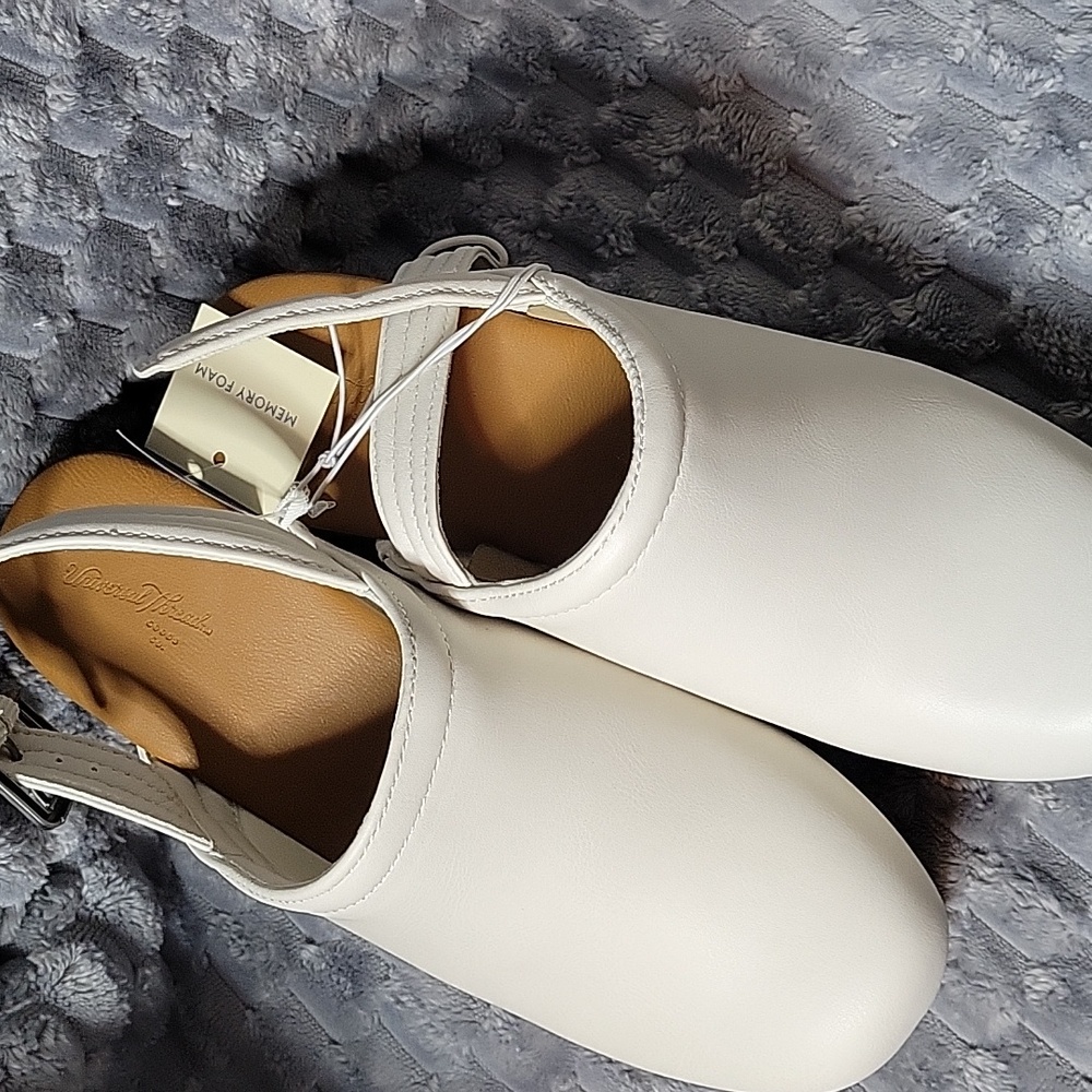 Universal Thread White Mules With Minimalist Desi… - image 2